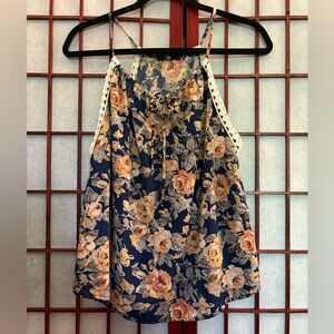 Floral Patterned Sleeveless Blouse